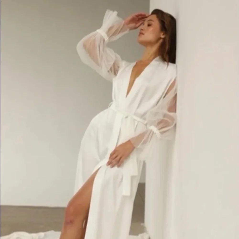 The Robe UA Nicole Long Silk Robe - Picture 3 of 3